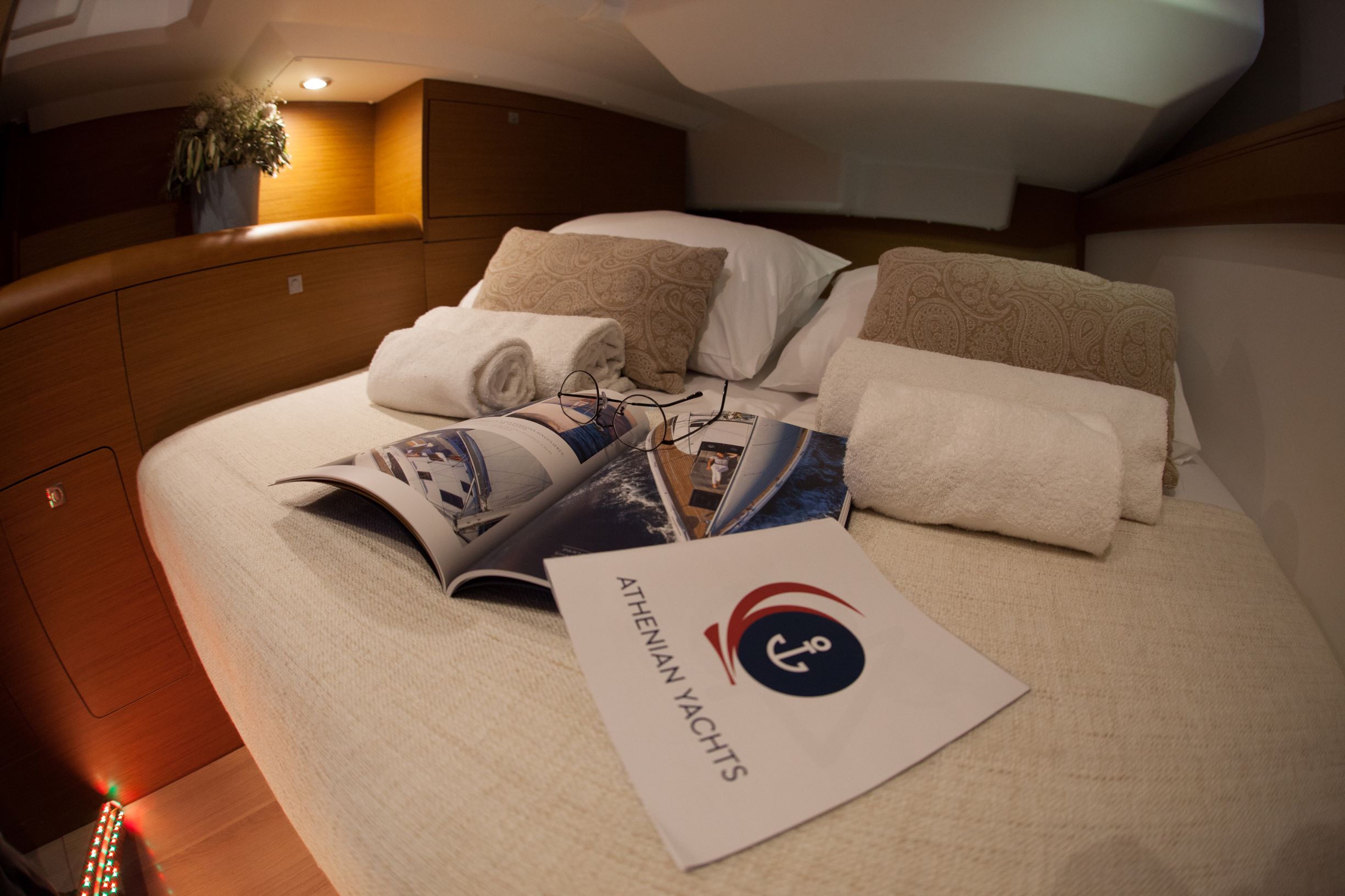 Horizontas Jeanneau Sun Odyssey 479 interior 10 small