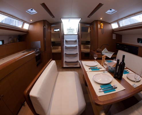 Horizontas Jeanneau Sun Odyssey 479 interior 13 small