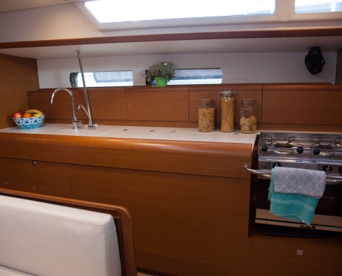 Horizontas Jeanneau Sun Odyssey 479 interior 4 small